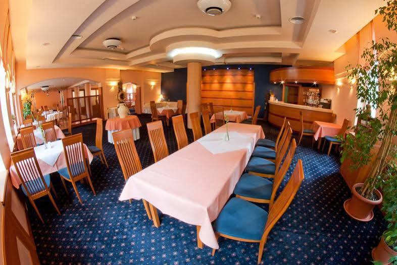 Hotel Naramowice Posen Restaurant foto