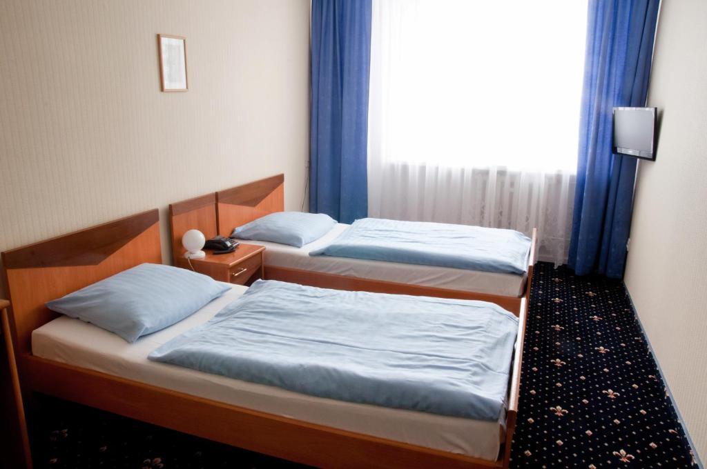 Hotel Naramowice Posen Zimmer foto